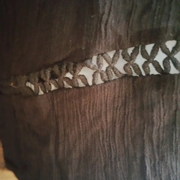 Knox Rose Cold Shoulder Top with Lace Sleeves - Picture 7 of 8